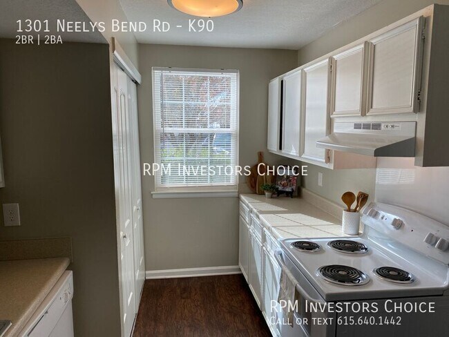 Building Photo - 1301 Neelys Bend Rd