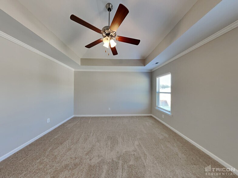 Building Photo - 2203 Jenny Dr