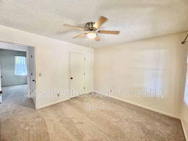 Building Photo - 136 Atwood Dr