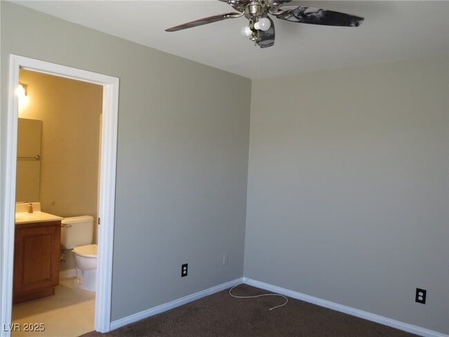 Building Photo - 9342 Autumn View Ave