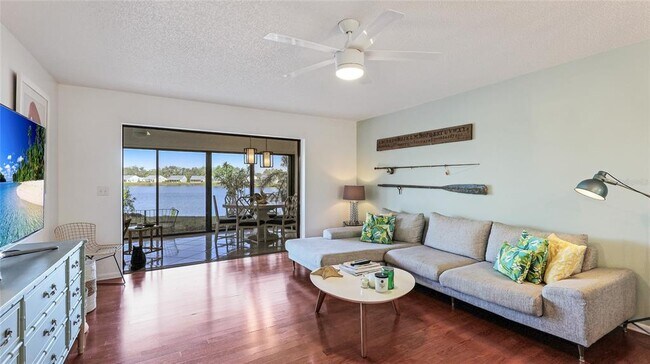 Building Photo - 307 Timber Lake Dr