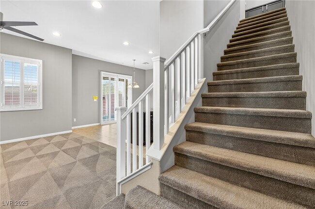 Building Photo - 5670 Granollers Dr