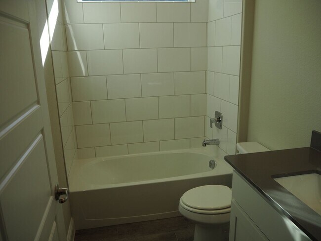 Building Photo - 2505 Starling St