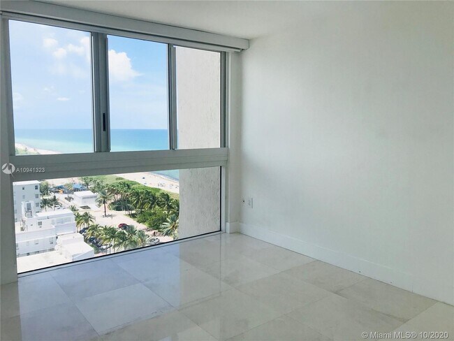 Building Photo - 7330 Ocean Terrace