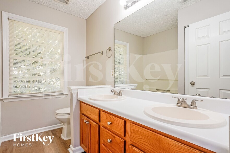 Building Photo - 3705 Birmi Dr