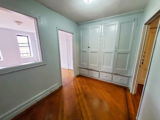 Building Photo - 218 Van Buren St