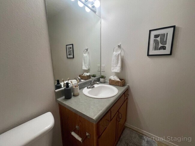 Building Photo - Walk-in Affordable 3 Bedroom 2 Bath walk in , in the Heart of Branson