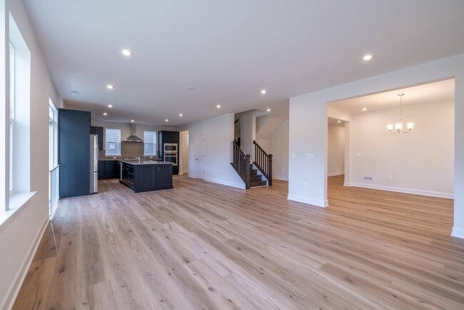 Building Photo - 11541 Chapman Ml Dr