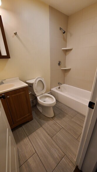 Building Photo - 29 Commonwealth Ter