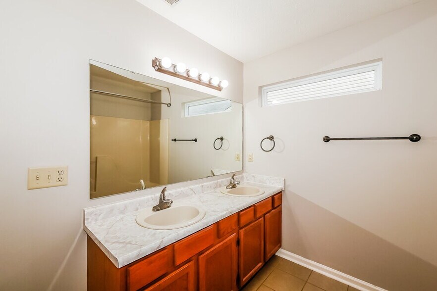 Building Photo - 6303 Bryce Canyon Dr