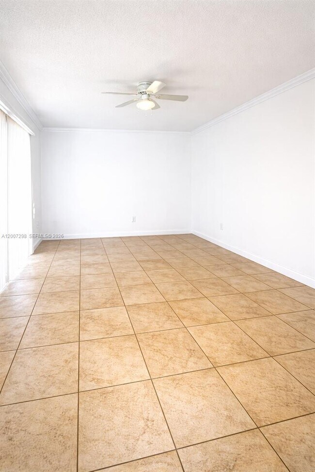 Building Photo - 6713 SW 112th Ct