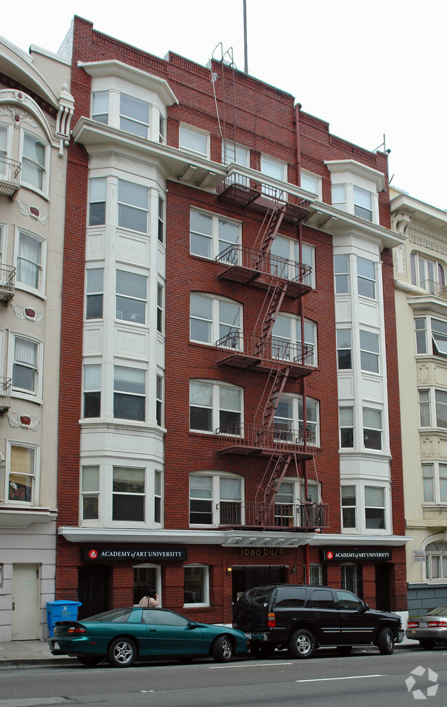 Building Photo - Leonardo Da Vinci Apartments