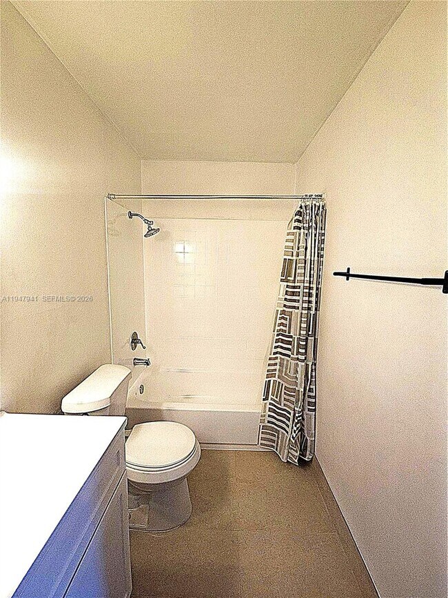 Building Photo - 7423 SW 152nd Ave