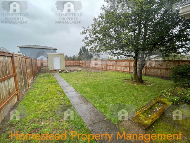 Building Photo - 410