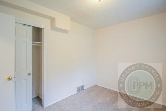 Building Photo - 6519 Lafayette Ave