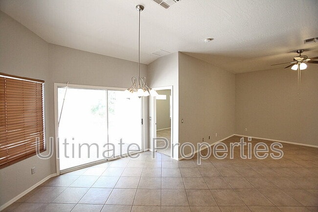 Building Photo - 15710 N 34th St