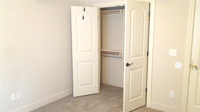 Building Photo - 2703 SW Ledbury Cove