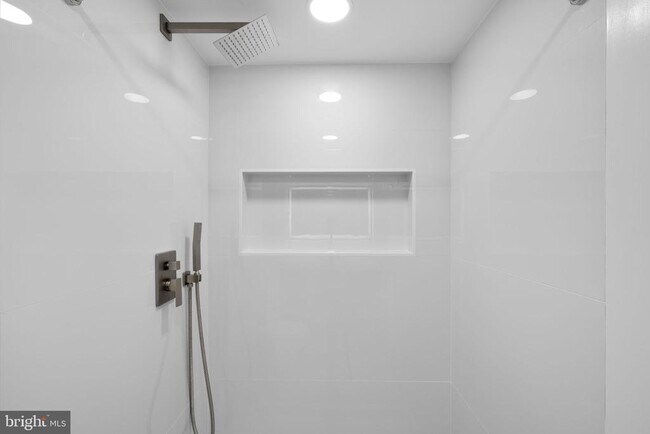 Building Photo - 10053 Windstream Dr