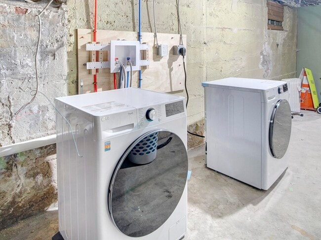 Building Photo - 151 Williams Ave