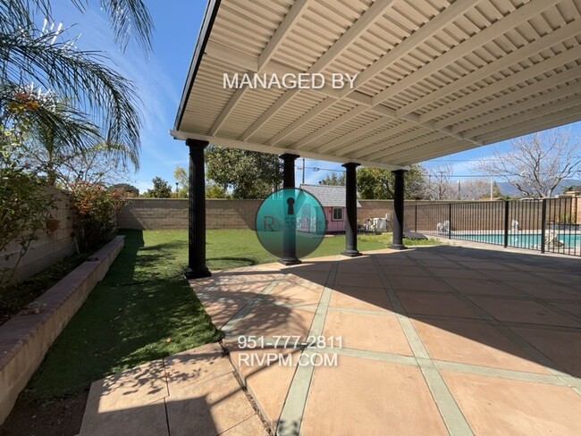 Building Photo - Your Perfect Retreat Awaits in Fontana!! A...