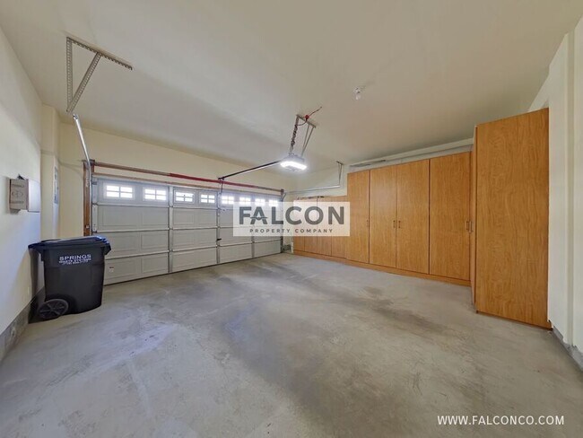 Building Photo - 4133 Hogback Point