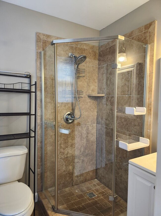 Building Photo - 3 bedroom 2 bath home in the desirable Belvoir Area in Chattanooga