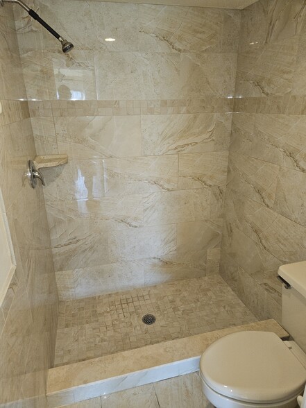 Building Photo - 4358 Madeira Ct