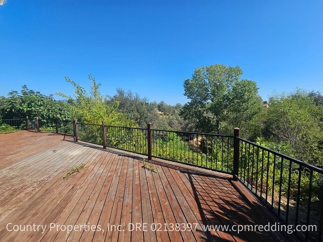 Building Photo - 1225 River Ridge Dr