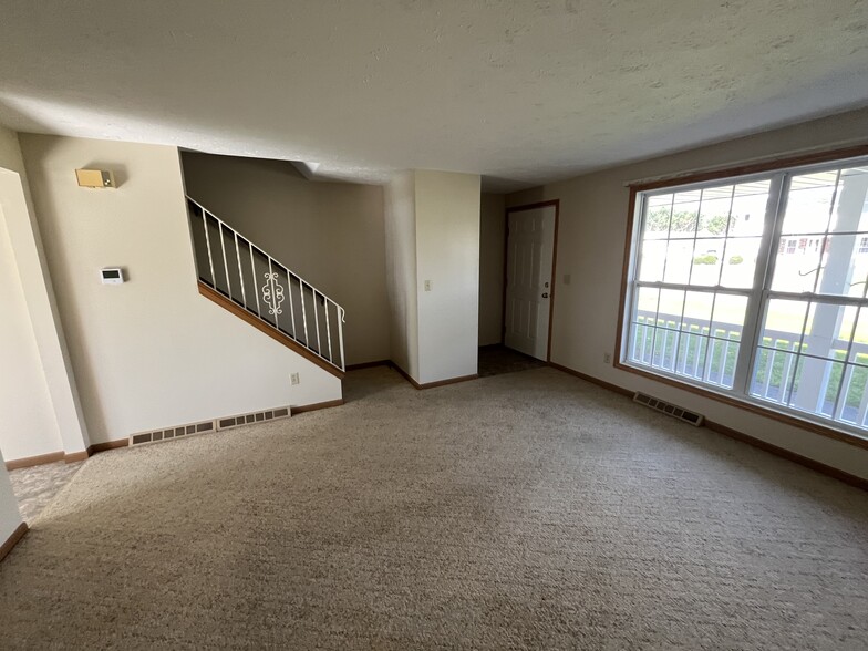 Building Photo - 1171 Yuma Cir NE