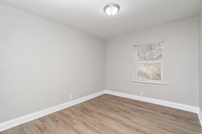 Building Photo - 3406 McPherson St