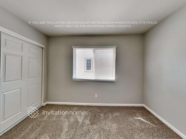 Building Photo - 2542 Huber Dr