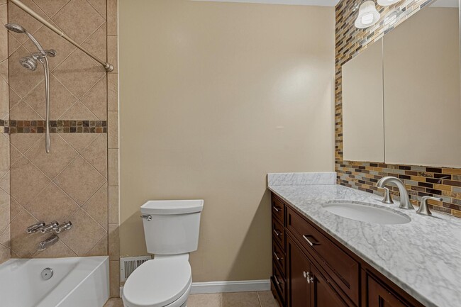 Building Photo - 1322 Cordelia Ct