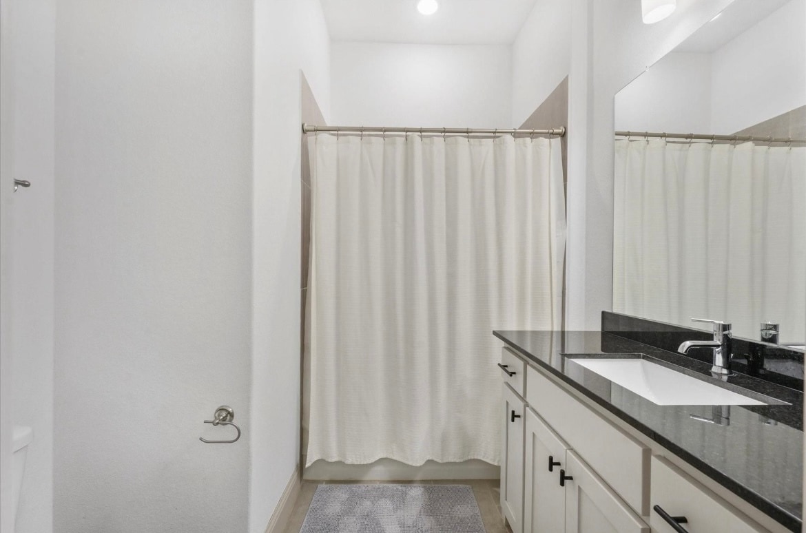 Bathroom 2 - 1049 4th St