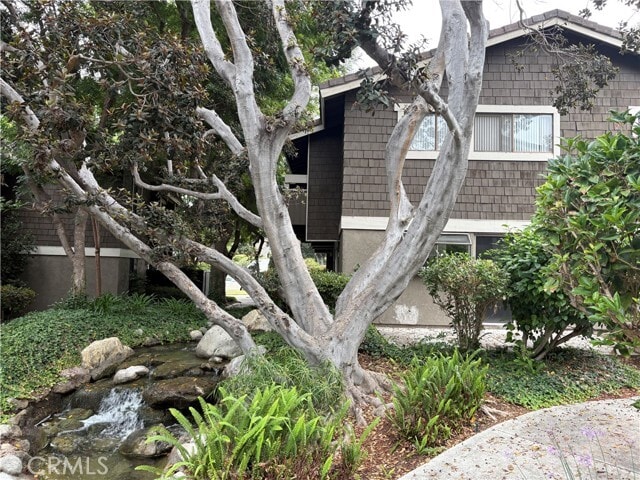 Building Photo - 21 Streamwood
