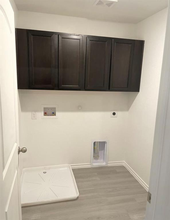 Building Photo - 3537 Brentwood Dr