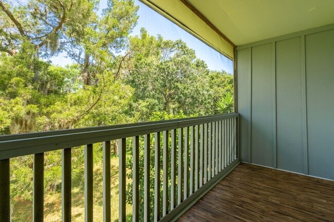 Building Photo - WATERFRONT TRAILS TOWNHOME