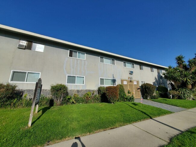 Building Photo - 5131 Buffalo Ave