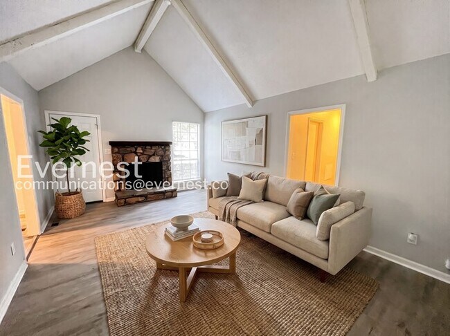 Building Photo - Spacious Home with Deck, Attached Garage, and Appliances! 3 Bed, 2.5 Bath / Voucher Accepted / Co...