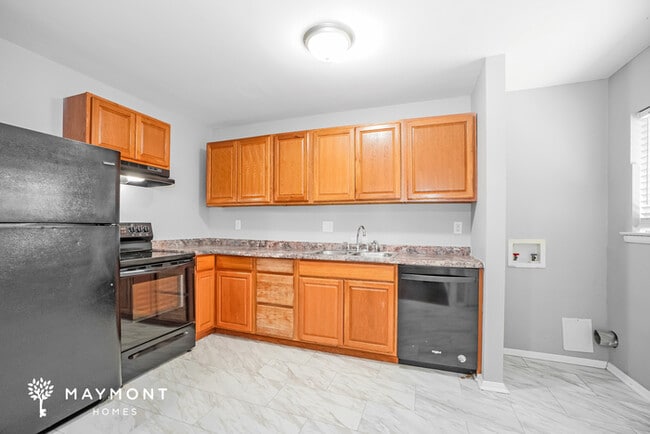 Building Photo - 1408 Lillian Ln
