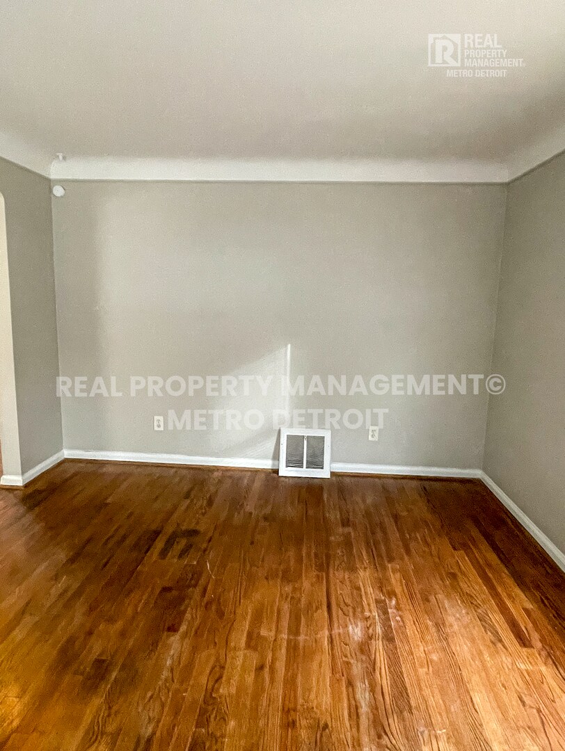 Building Photo - 25284 Stanford St