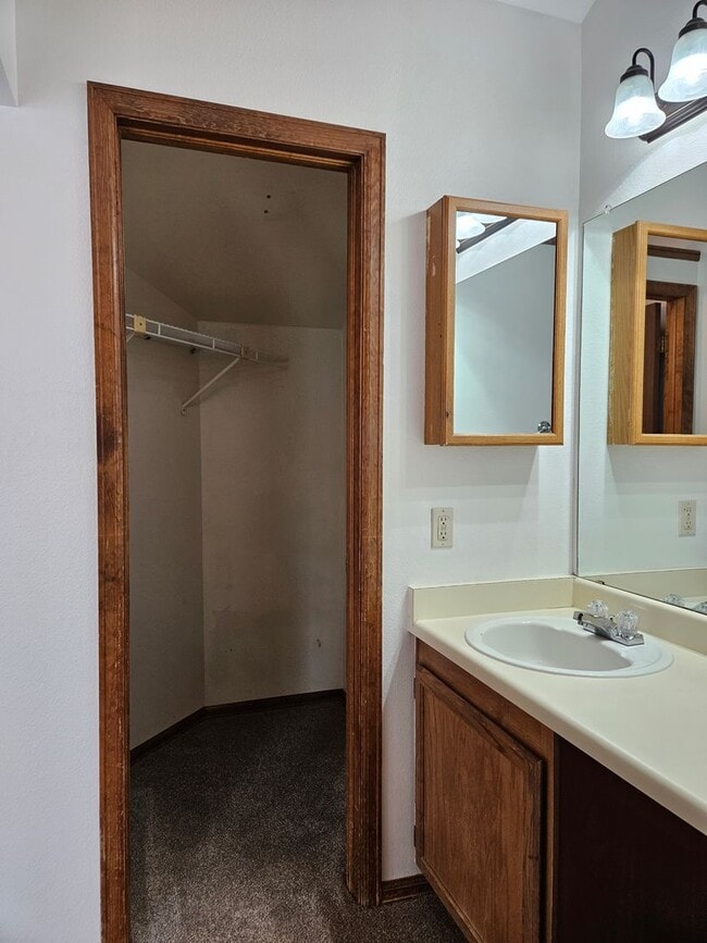 Building Photo - Adorable Loft Style One Bedroom Condo Steps from Buckley AFB