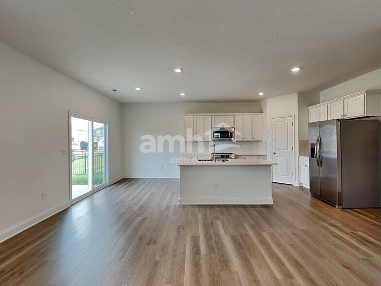 Building Photo - 306 Pne Hl Ct