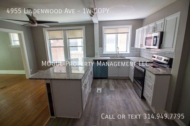 Building Photo - Spacious layout with beautiful open kitche...