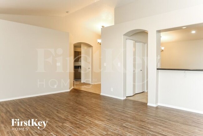 Building Photo - 5008 Camino Del Santo Pkwy