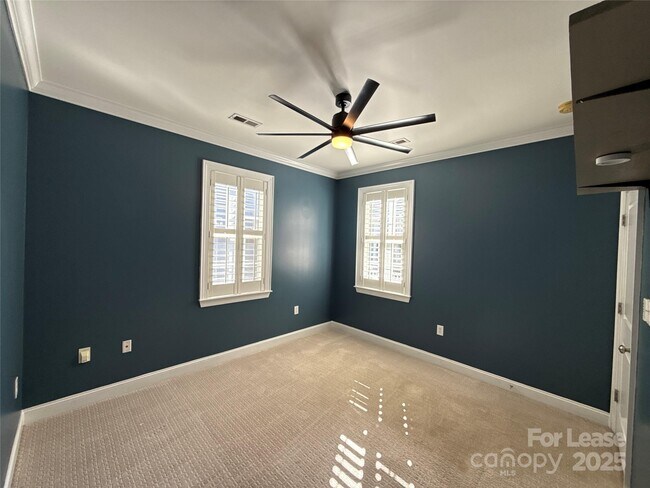 Building Photo - 1903 Lela Avenue