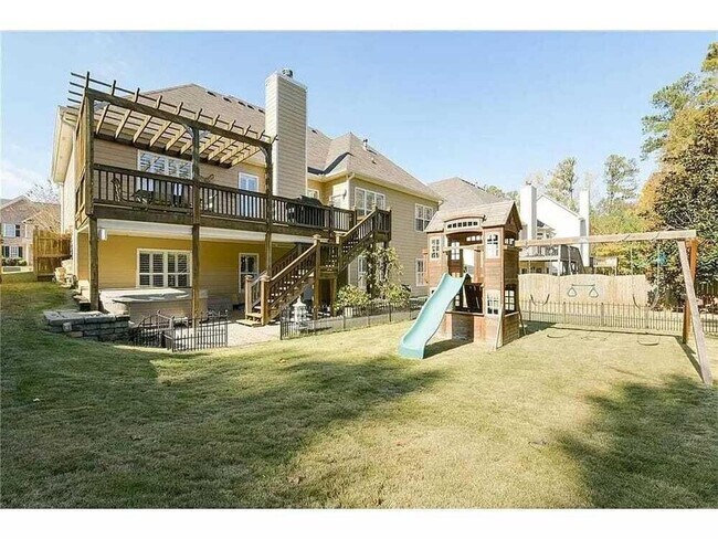 Building Photo - 2479 Sandstone Pl NE