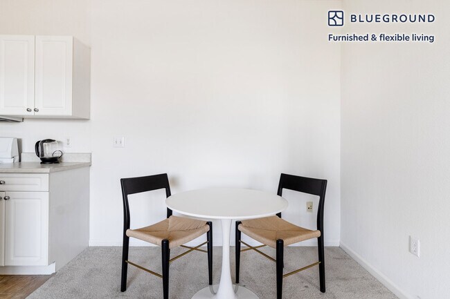 Building Photo - 3190 Rubino Dr
