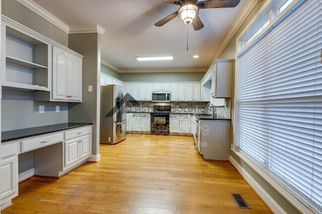 Building Photo - 3848 Kedron Rd