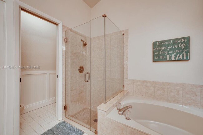 Building Photo - 11675 Berry Dr