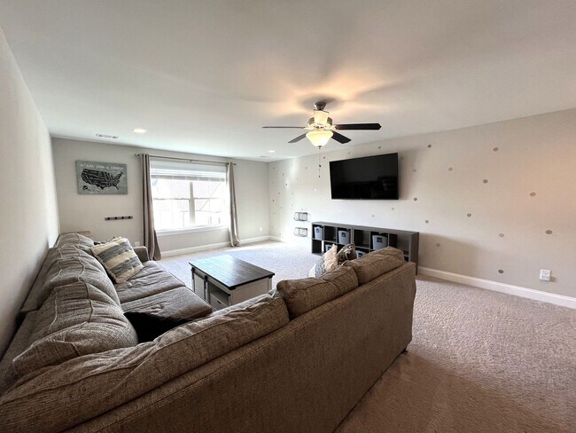 Building Photo - Available July 1, 2026!